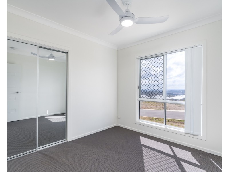 2/45 Adelaide Street, Cranley QLD 4350