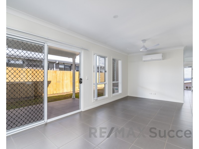 1/45 Adelaide Street, Cranley QLD 4350
