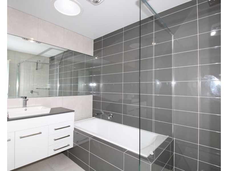 2/173a South Street, South Toowoomba QLD 4350