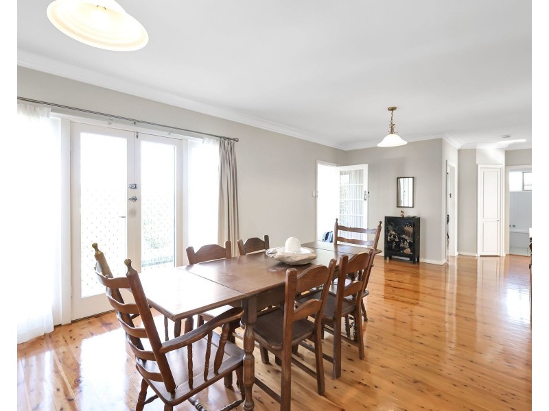 87 South St, Rangeville QLD 4350