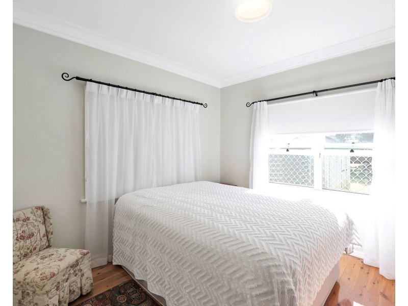 87 South St, Rangeville QLD 4350