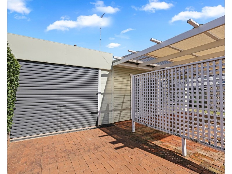 87 South St, Rangeville QLD 4350