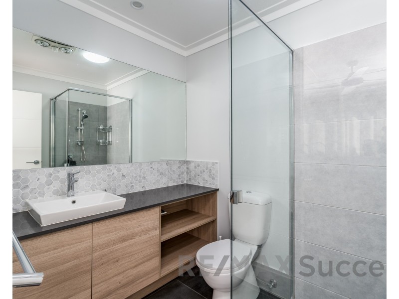 1/32 Orchard Lane, Glenvale QLD 4350