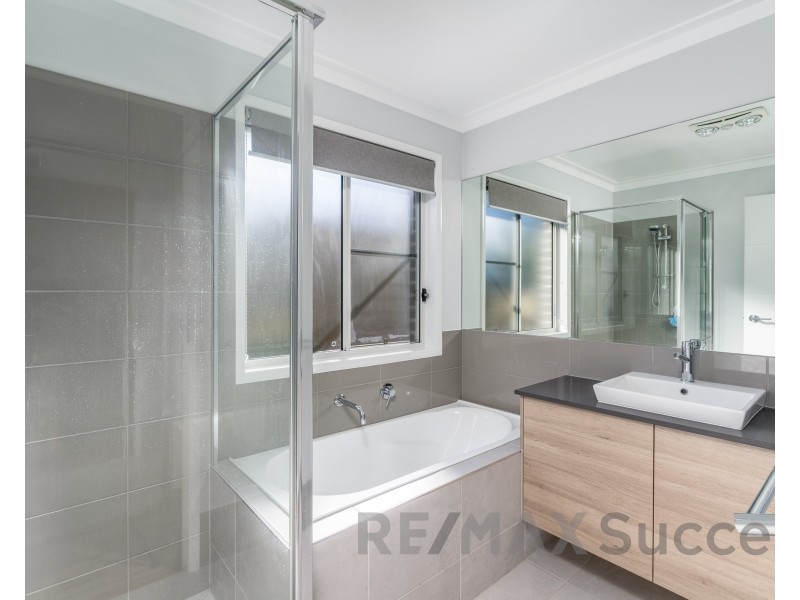 1/32 Orchard Lane, Glenvale QLD 4350