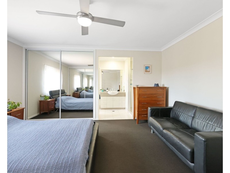 11 Colonial Drive, Gowrie Junction QLD 4352