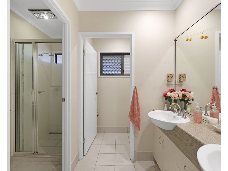 11 Colonial Drive, Gowrie Junction QLD 4352