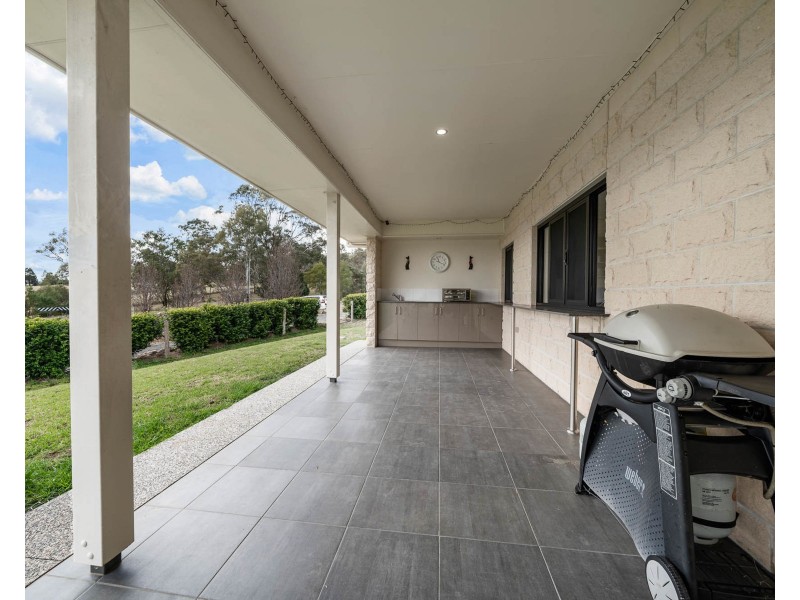 22 Roderick Drive, Cotswold Hills QLD 4350