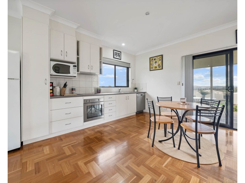 22 Roderick Drive, Cotswold Hills QLD 4350