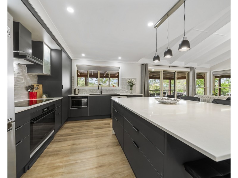 292 Glenvale Road, Glenvale QLD 4350