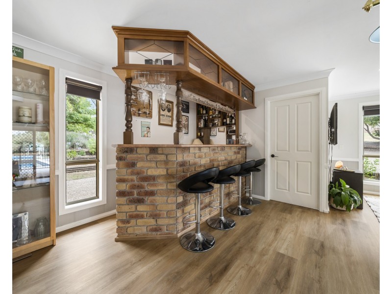 292 Glenvale Road, Glenvale QLD 4350
