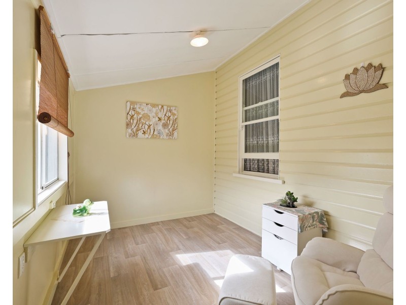 6 Tooth Street, Nobby QLD 4360