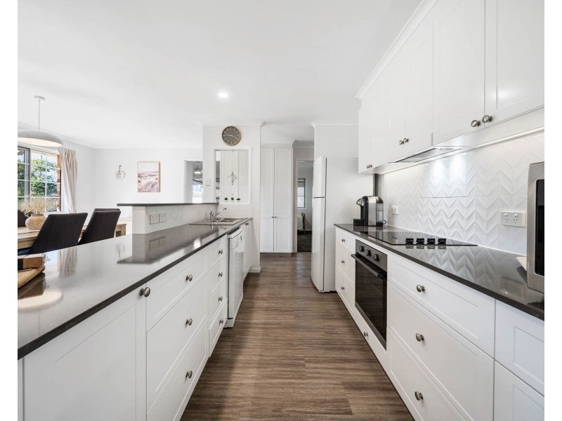 1 Waverley Street, North Toowoomba QLD 4350