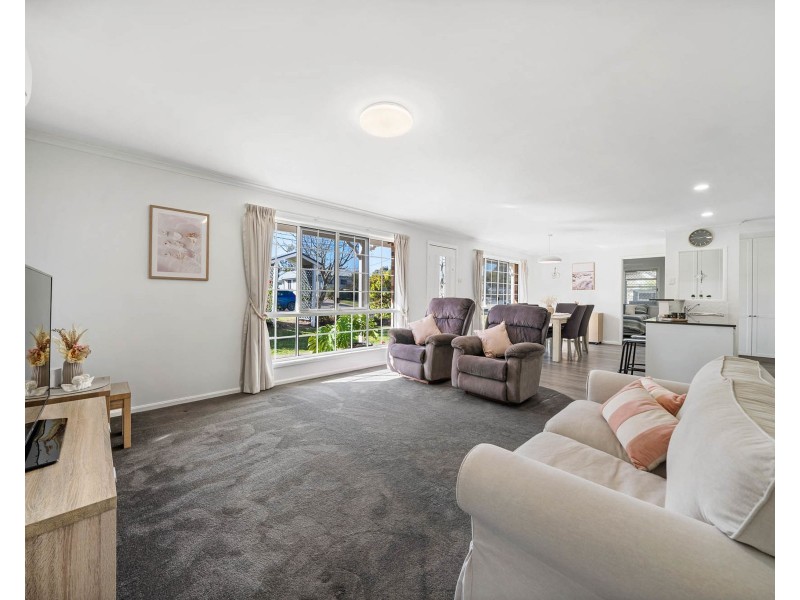 1 Waverley Street, North Toowoomba QLD 4350