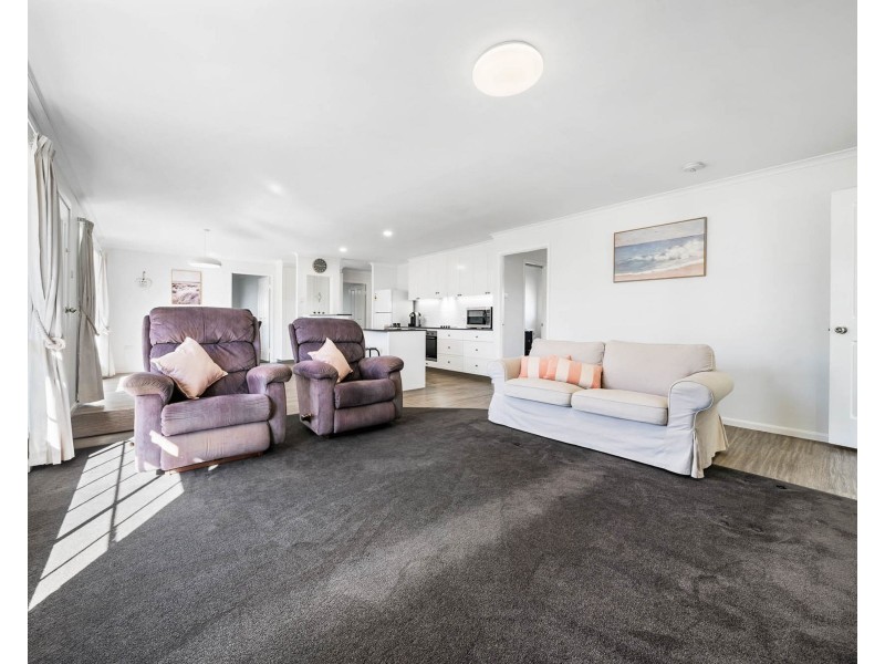 1 Waverley Street, North Toowoomba QLD 4350