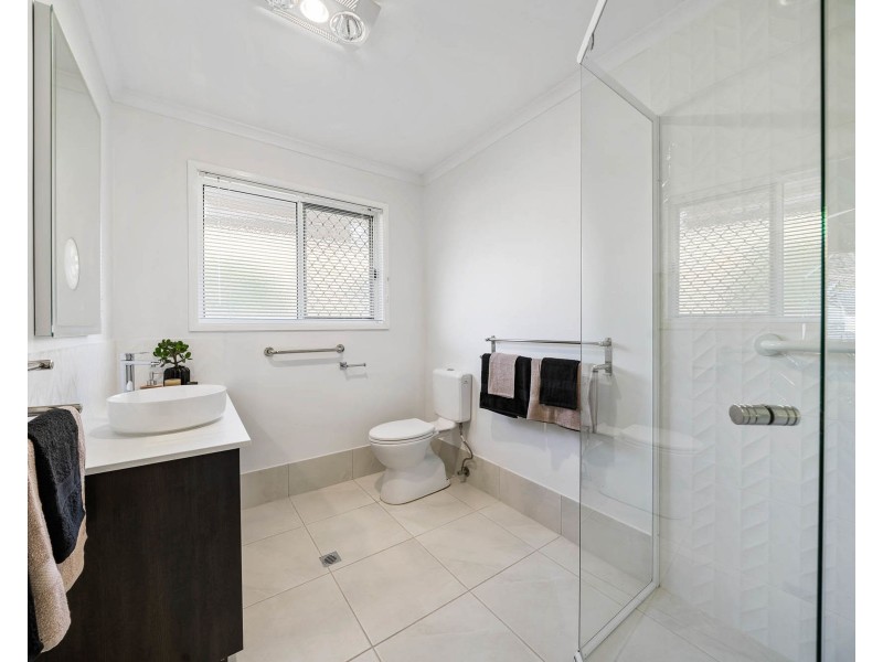 1 Waverley Street, North Toowoomba QLD 4350