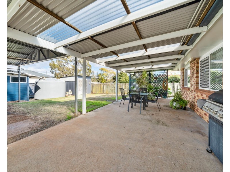 1 Waverley Street, North Toowoomba QLD 4350