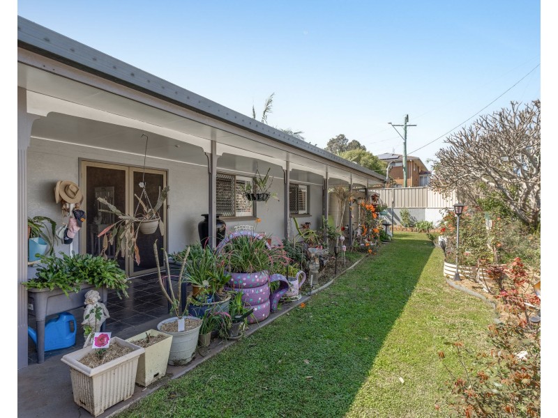 15 Carey Street, Kearneys Spring QLD 4350