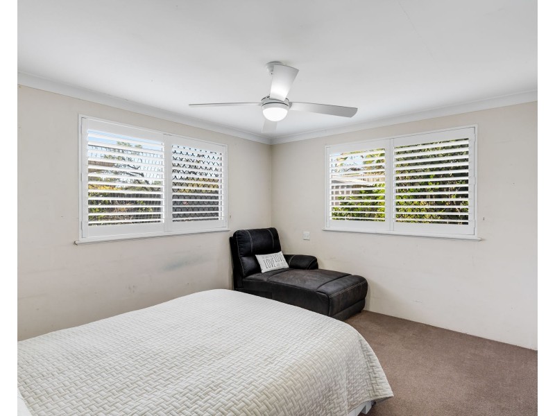 15 Carey Street, Kearneys Spring QLD 4350