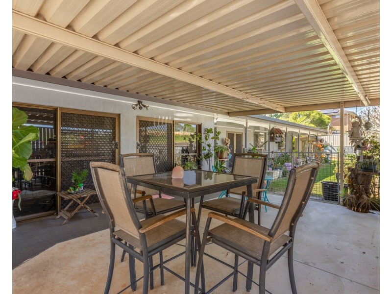 15 Carey Street, Kearneys Spring QLD 4350