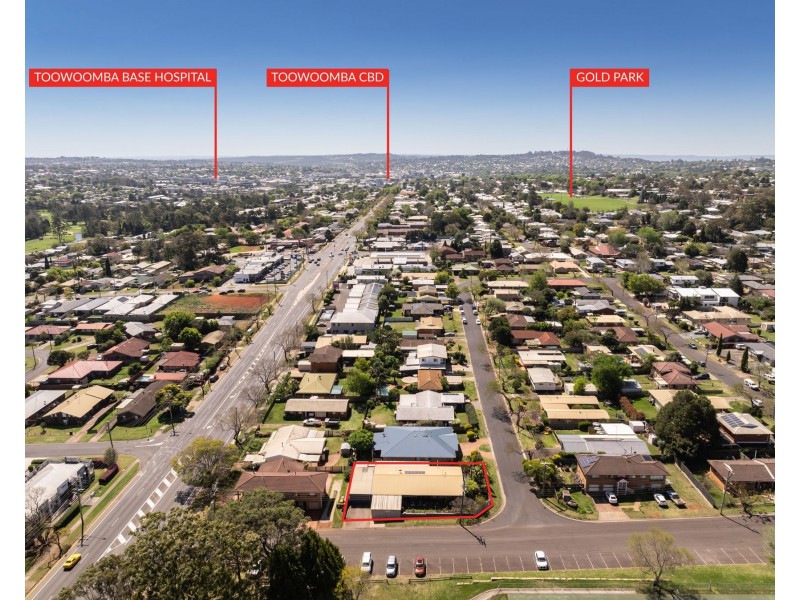 15 Carey Street, Kearneys Spring QLD 4350