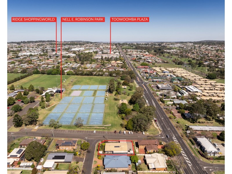 15 Carey Street, Kearneys Spring QLD 4350