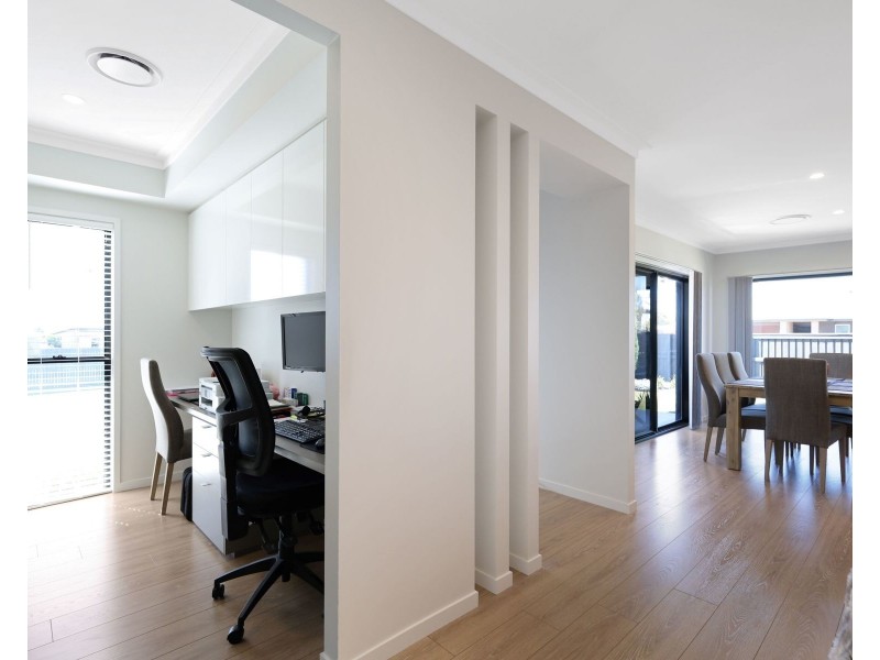 1/64 Calypso Crescent, Middle Ridge QLD 4350