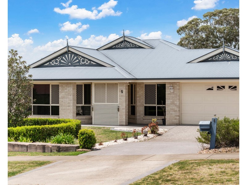 5 Corella Street, Meringandan West QLD 4352