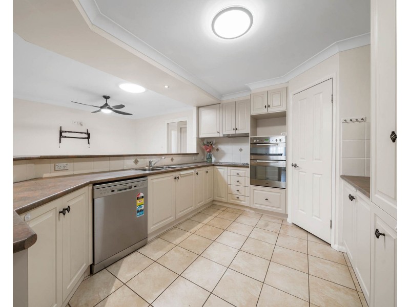 5 Corella Street, Meringandan West QLD 4352