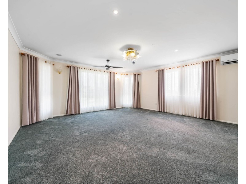 5 Corella Street, Meringandan West QLD 4352