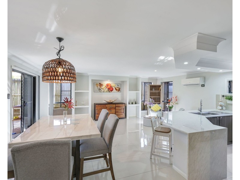 97 Nelson Street, Middle Ridge QLD 4350