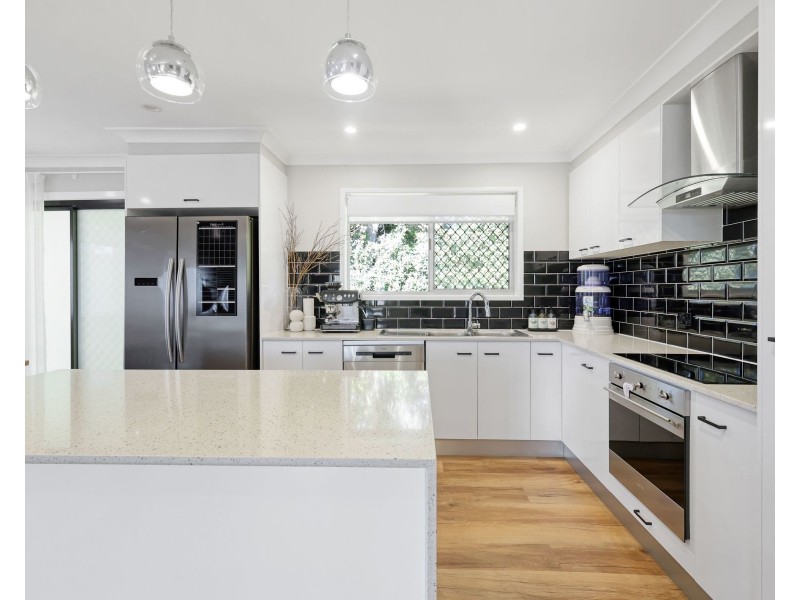 34 Cortess Street, Kearneys Spring QLD 4350