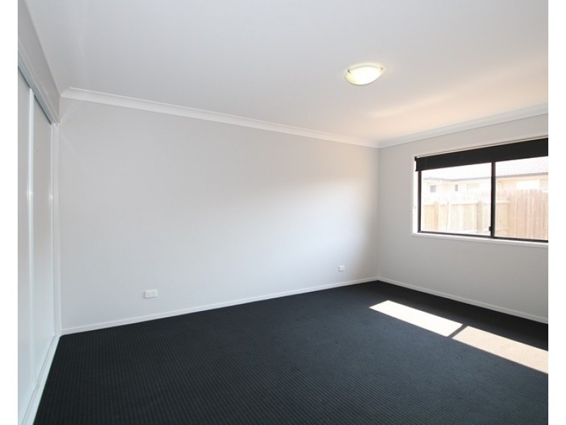 2/19 Fairfax Street, Cambooya QLD 4358