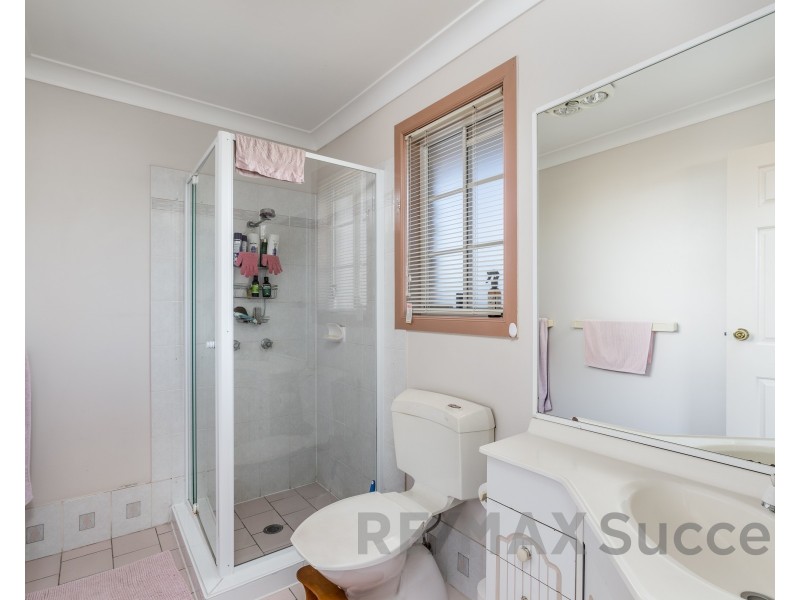 5/9 Danica Court, Kearneys Spring QLD 4350