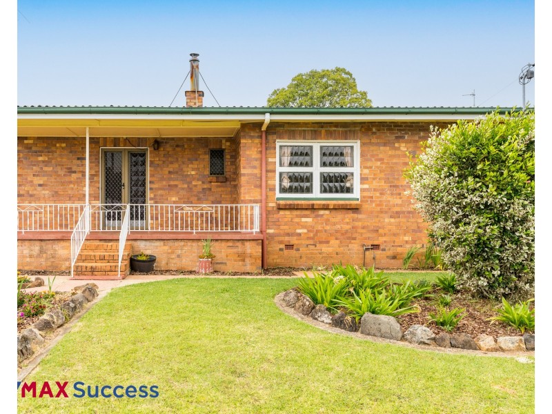 10 Teesdale Avenue, Newtown QLD 4350