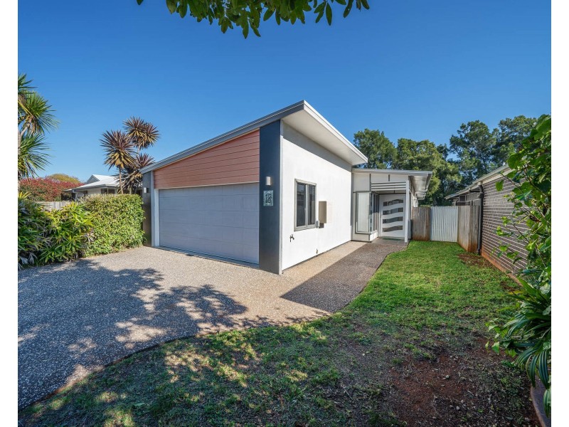 18/21 Andersson Court, Highfields QLD 4352