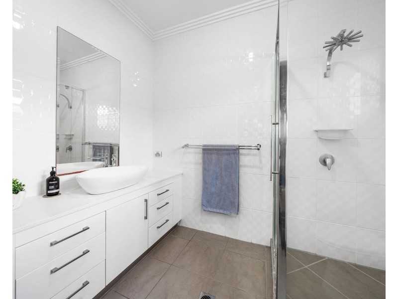 18/21 Andersson Court, Highfields QLD 4352