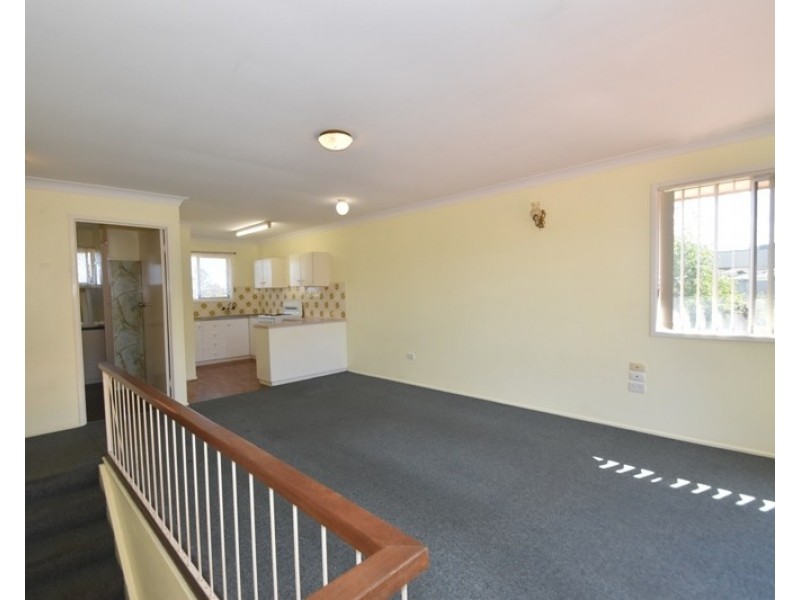 2/3 Jacquelyn Street, Rangeville QLD 4350