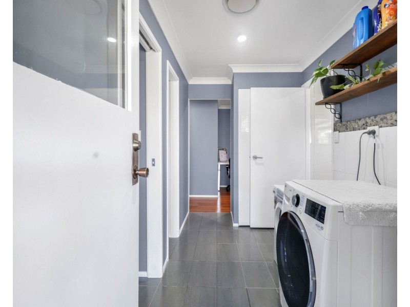18 Dunemann Street, Kearneys Spring QLD 4350