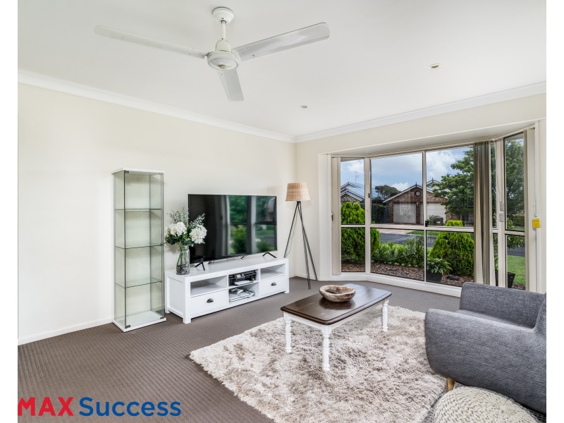 2 Deller Close, Middle Ridge QLD 4350