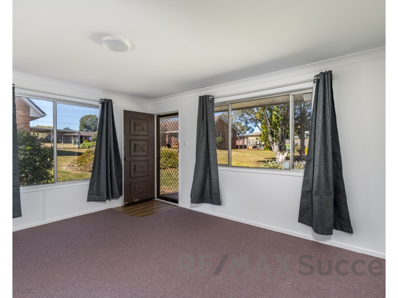 2/378 Hume Street, Centenary Heights QLD 4350