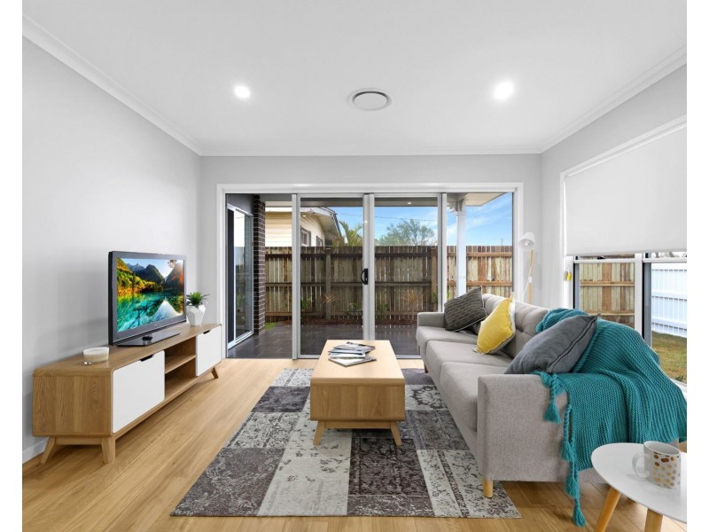 51 Hoey Street, Kearneys Spring QLD 4350