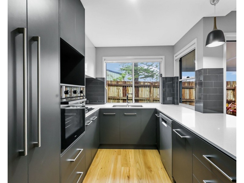 51 Hoey Street, Kearneys Spring QLD 4350