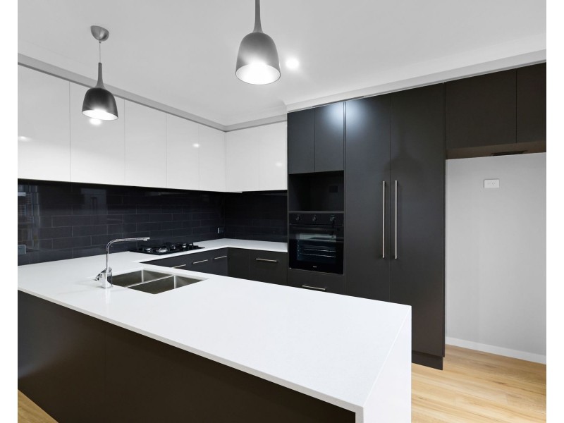 51 Hoey Street, Kearneys Spring QLD 4350