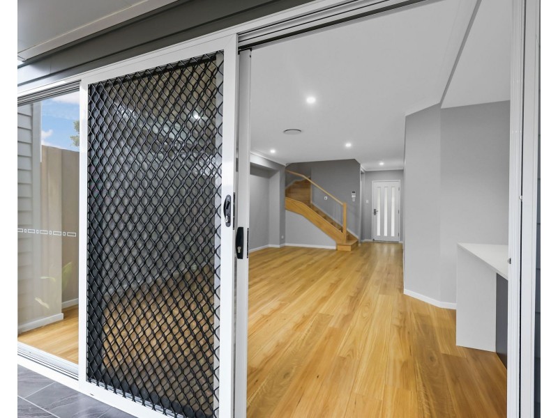 51 Hoey Street, Kearneys Spring QLD 4350