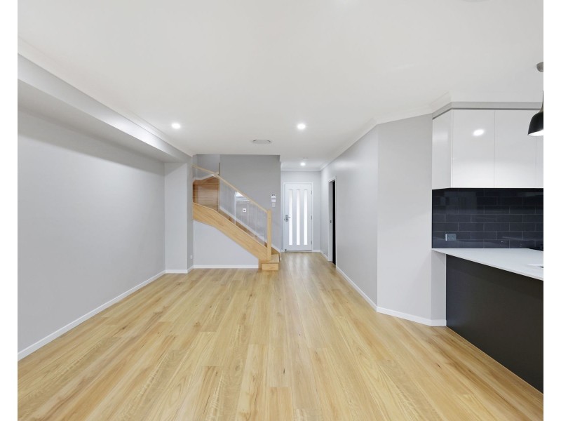 51 Hoey Street, Kearneys Spring QLD 4350