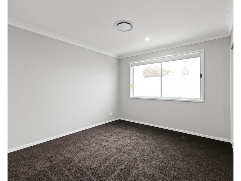 51 Hoey Street, Kearneys Spring QLD 4350