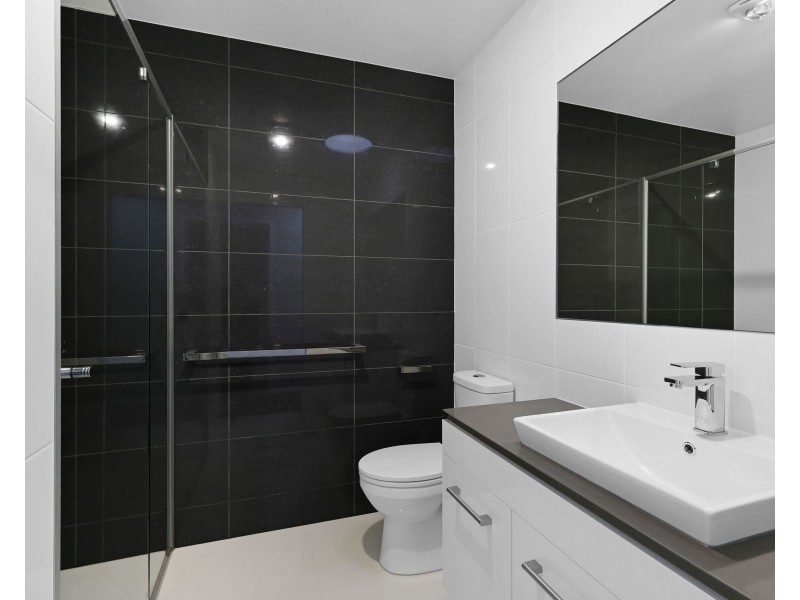51 Hoey Street, Kearneys Spring QLD 4350