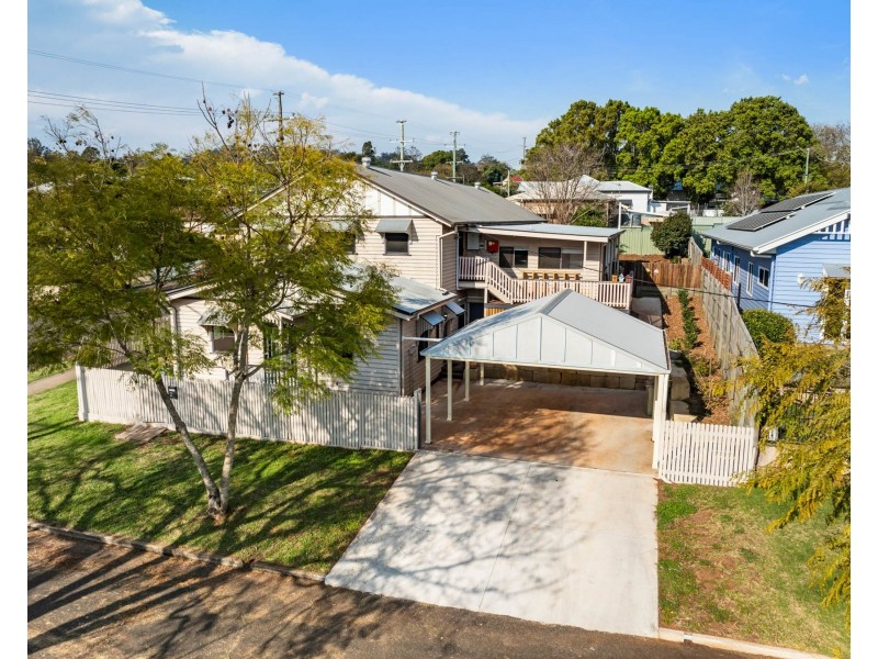 2 Allan Street, North Toowoomba QLD 4350