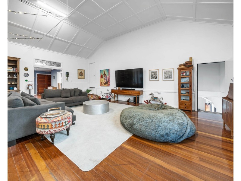 2 Allan Street, North Toowoomba QLD 4350
