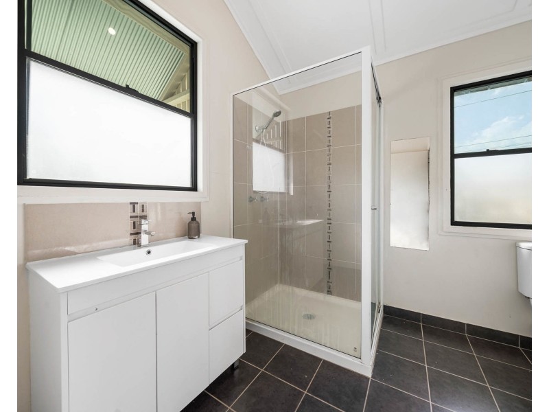 2 Allan Street, North Toowoomba QLD 4350